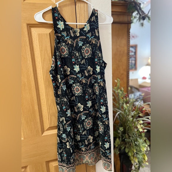 Allison Joy Medium Black Multi print Sleeveless Shift Dress - Picture 5 of 9